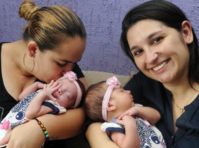 Casal comemora conquista inédita na Justiça