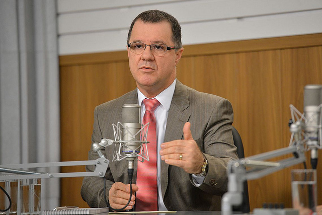 Modelo de Previdência de Bolsonaro deu errado no mundo inteiro, afirma ex-ministro