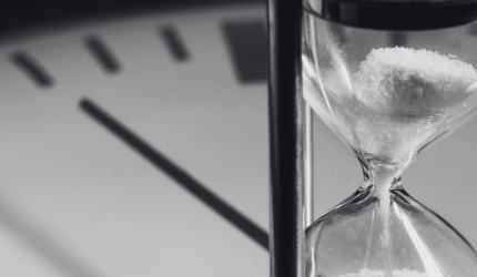 O que é o período de graça e como ele pode salvar sua aposentadoria?