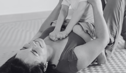 Projeto propõe criação do Auxílio Mãe Atípica para responsáveis por filhos com deficiência