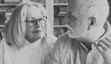 Você sabia que duas pessoas com o mesmo tempo de contribuição podem receber aposentadorias muito diferentes?